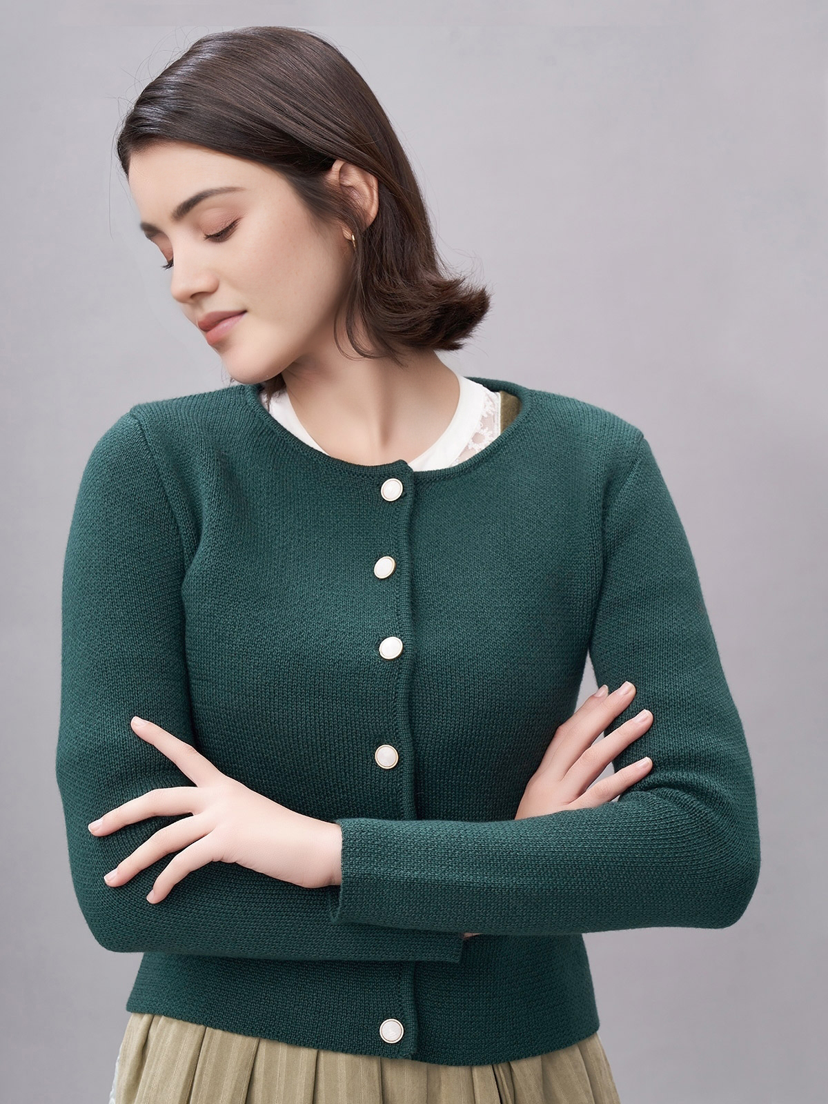 Samtdirndl Grün in eleganter Ausführung