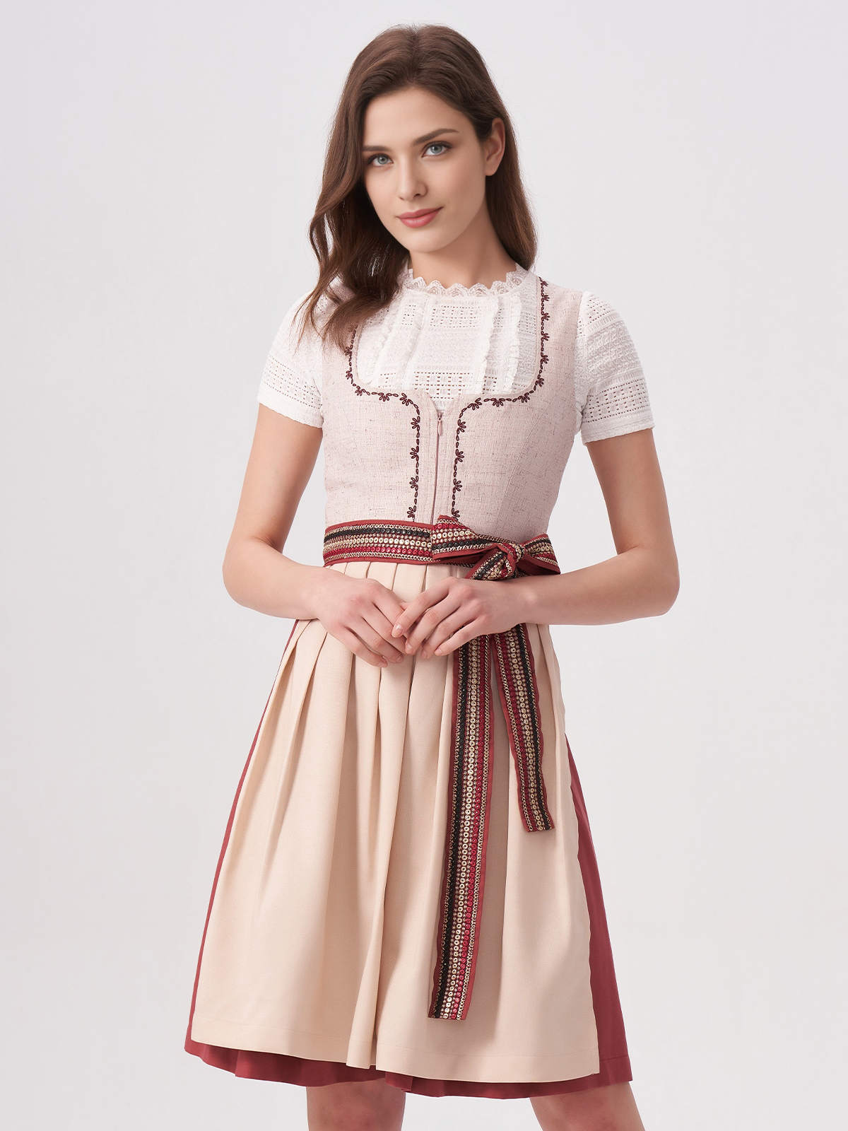 Edelnice Dirndl in Rosa – Eleganz und Charme