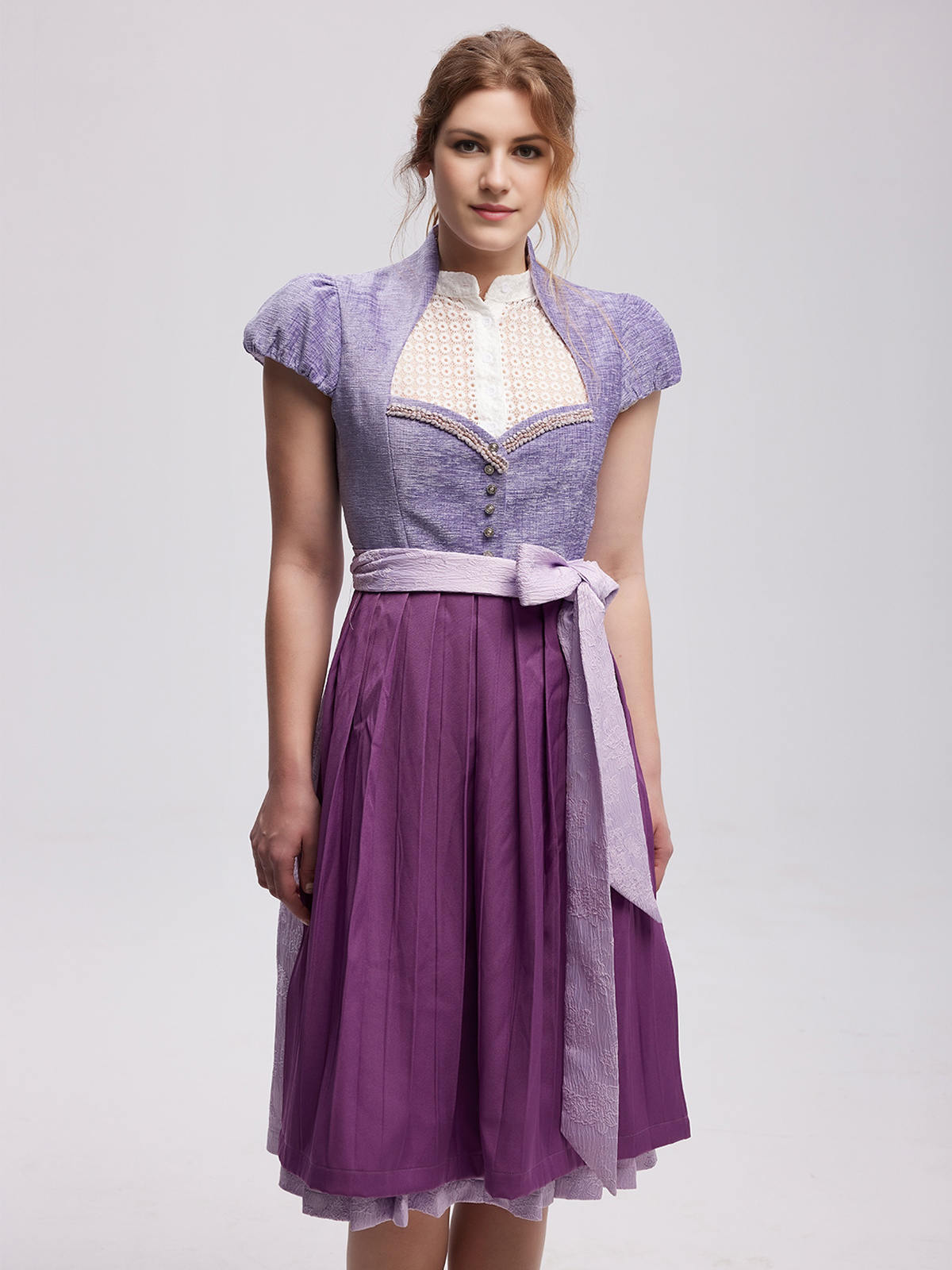 Samt Dirndl Rosa in lila Nuance
