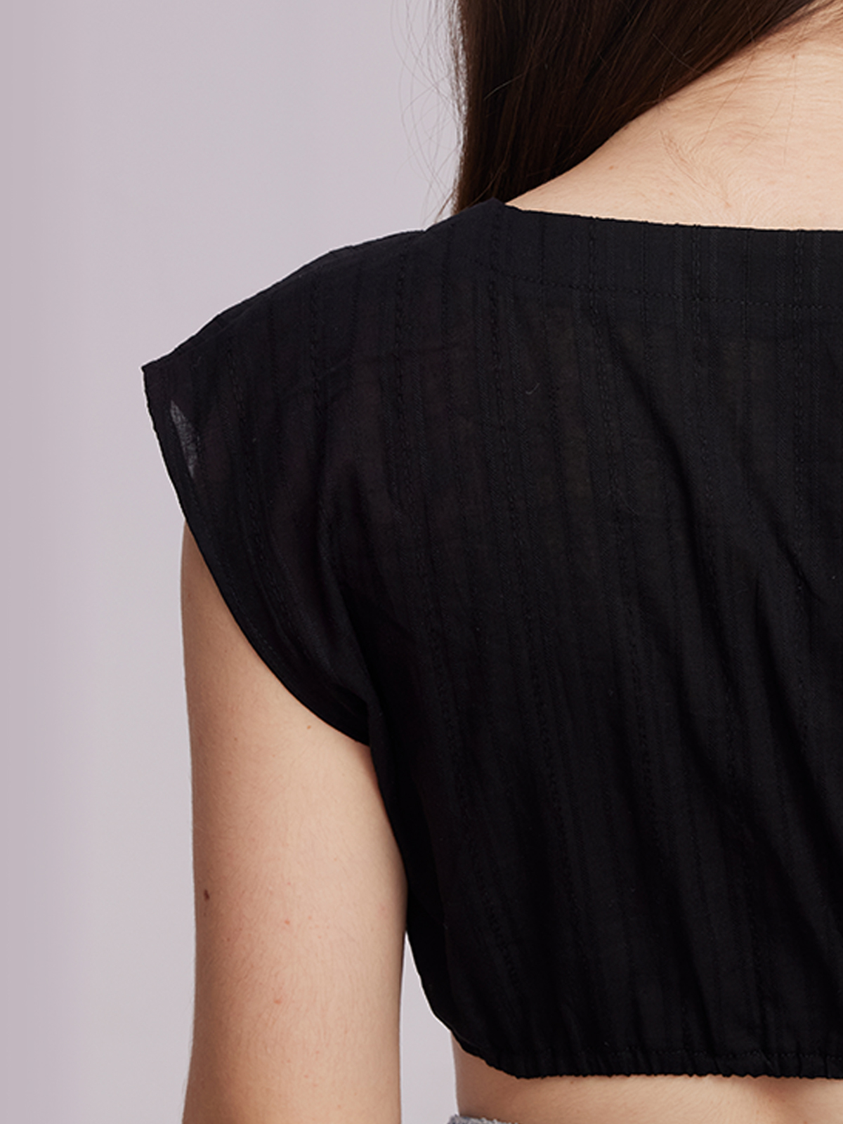 Perfekte Dirndlbluse in Schwarz