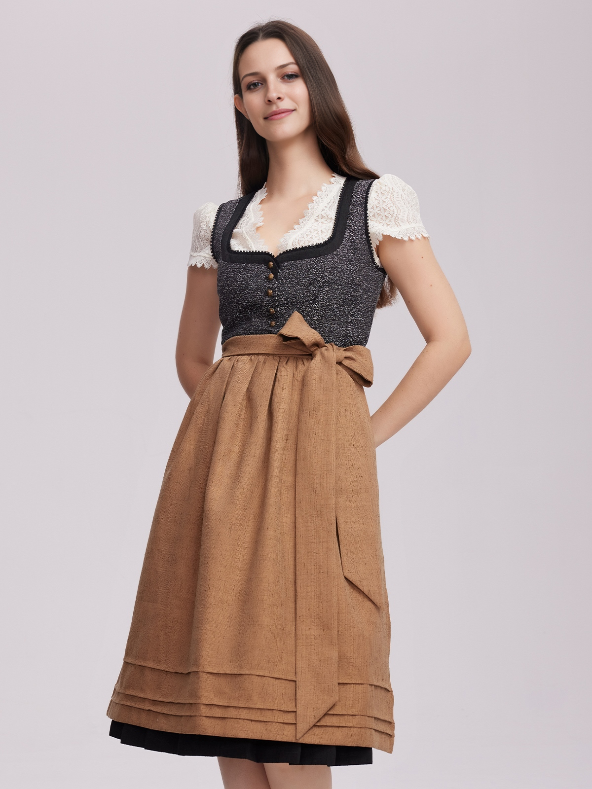 Dirndl in Blau und Schwarz – ein zeitloser Klassiker