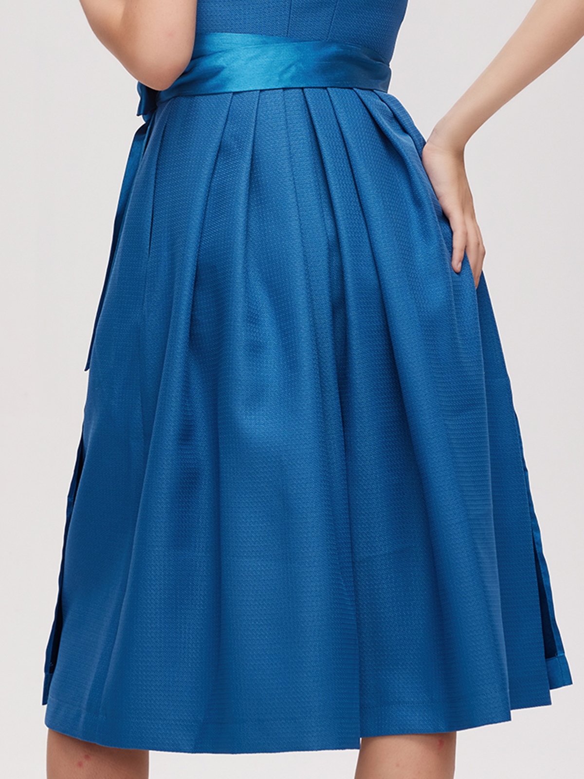 Ehreer Dirndl in Blau