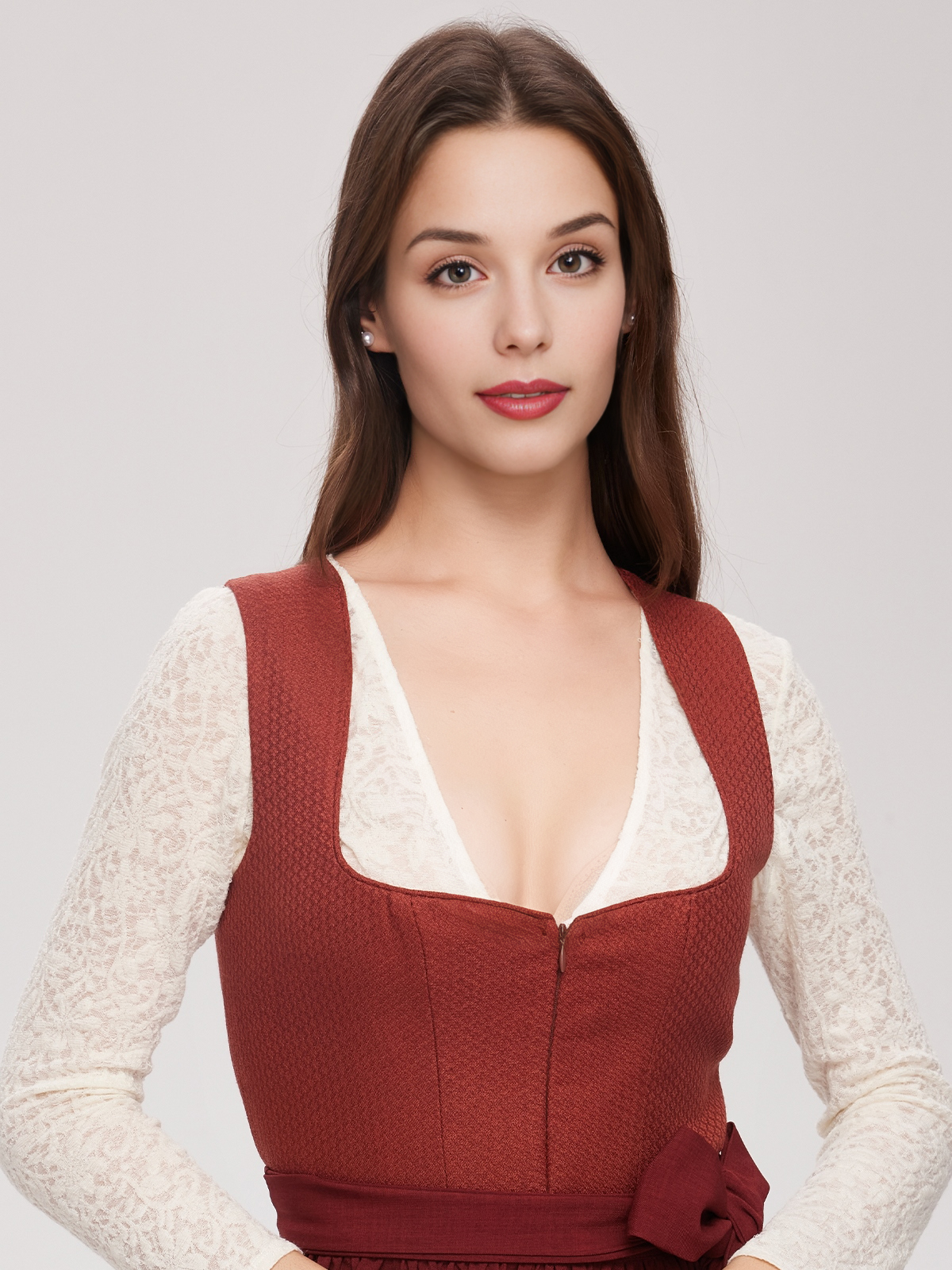 Dirndl in Rot – ein Blickfang für jede Persönlichkeit